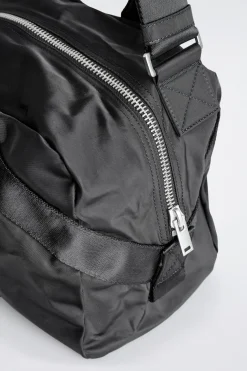 SPORTS DUFFLE BAG - NYLON
