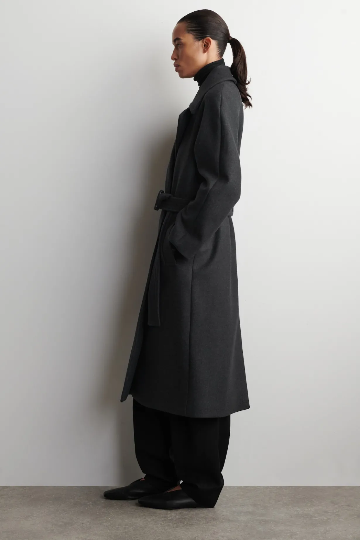 TAILORED BELTED WOOL-TWILL COAT