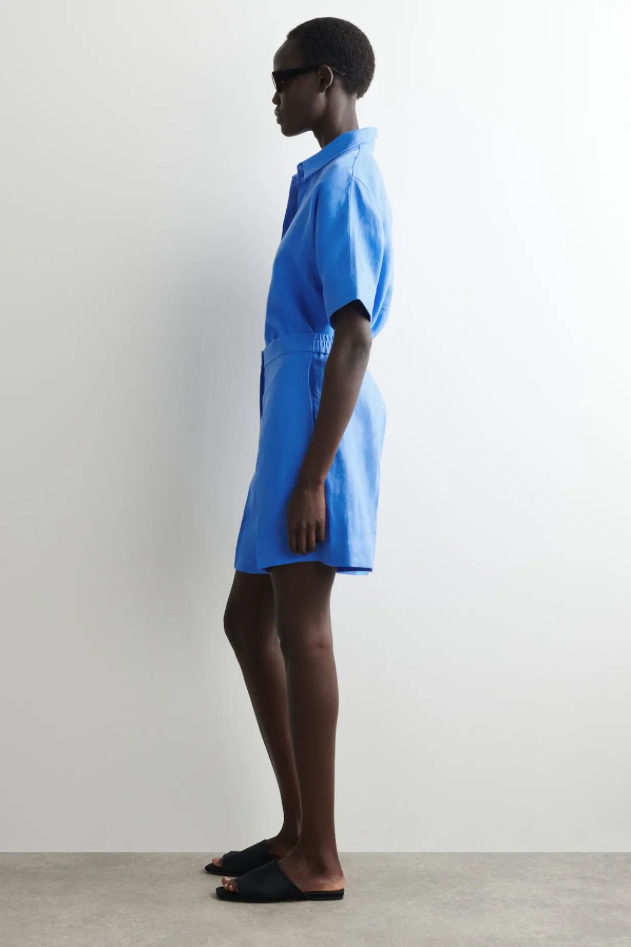TAILORED ELASTICATED LINEN SHORTS