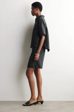 TAILORED ELASTICATED LINEN SHORTS