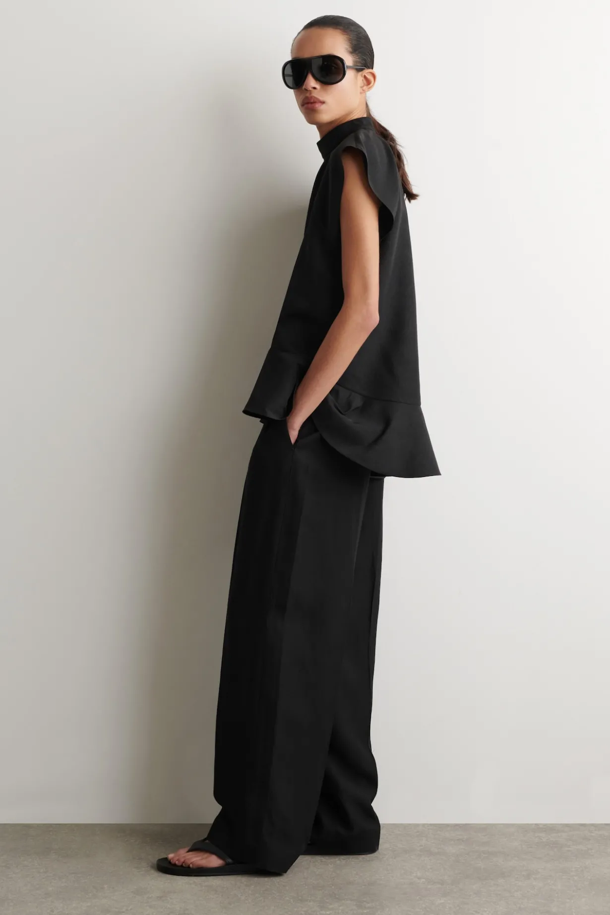 TAILORED LINEN-BLEND STRAIGHT-LEG PANTS