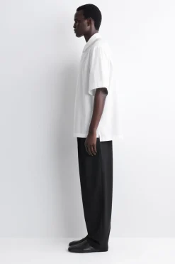 TAILORED SHORT-SLEEVED COTTON SHIRT