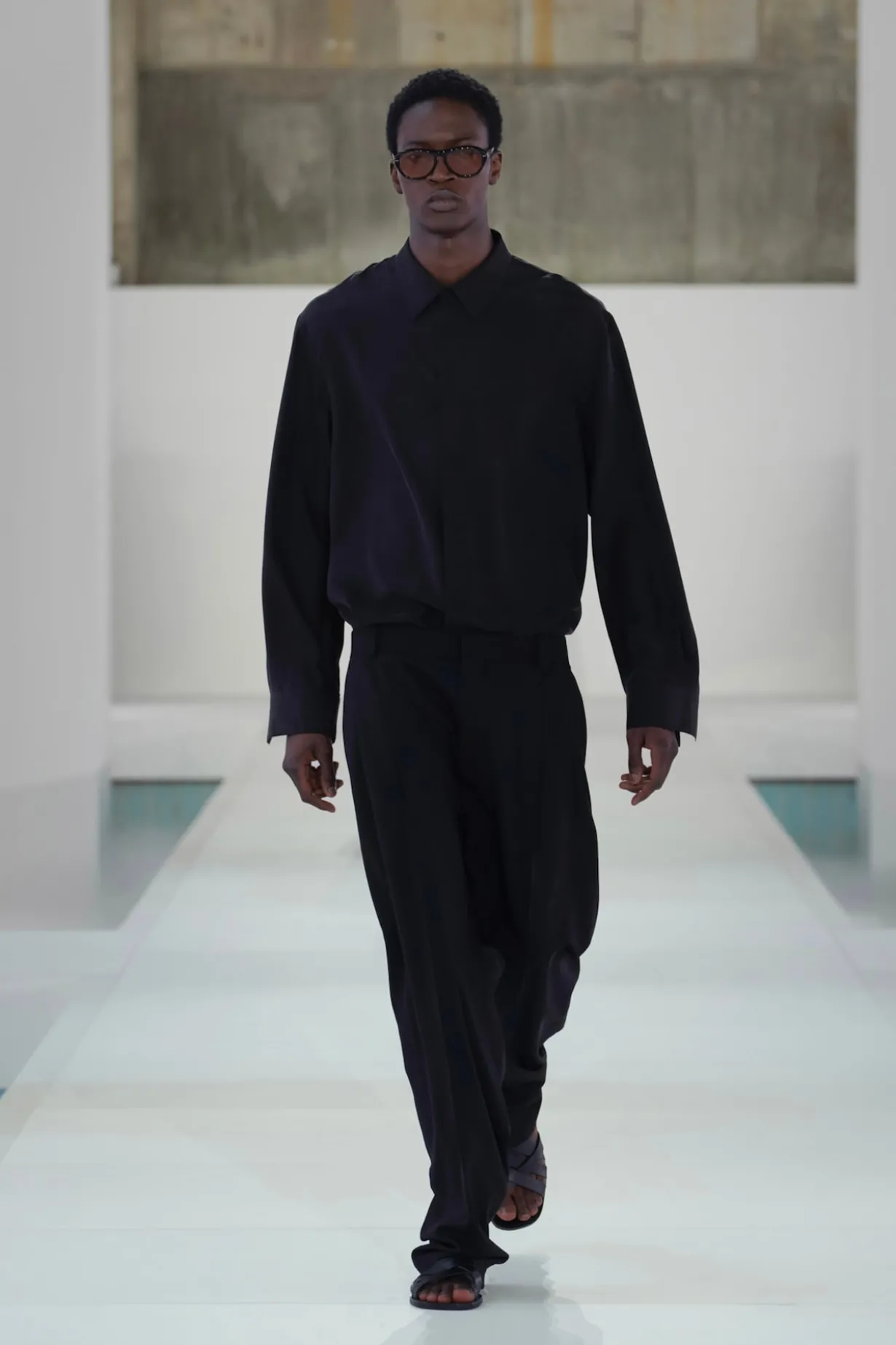 TAILORED SILK SHIRT