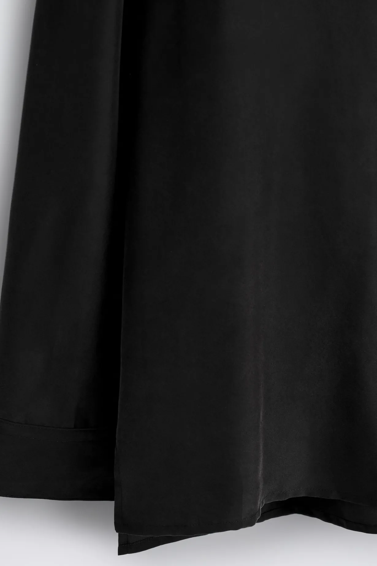 TAILORED SILK SHIRT