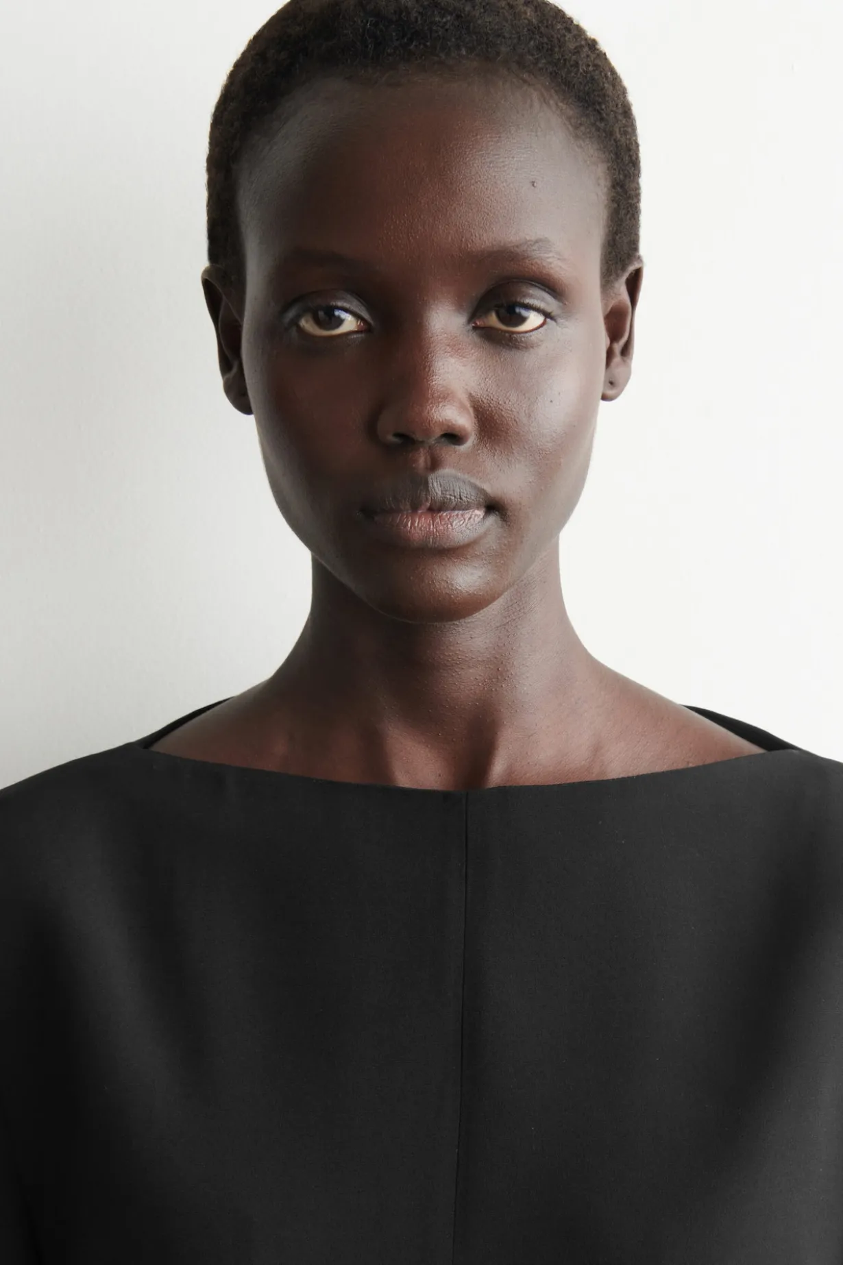TAILORED SILK TOP