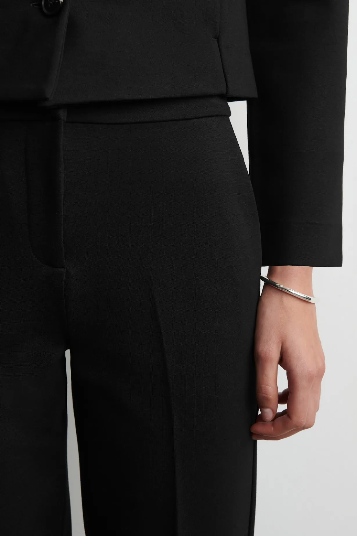 TAILORED STRAIGHT-LEG PANTS