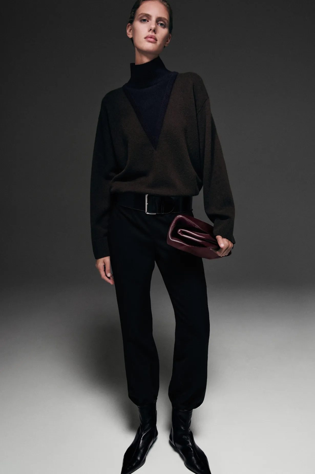 TAILORED STRAIGHT-LEG PANTS