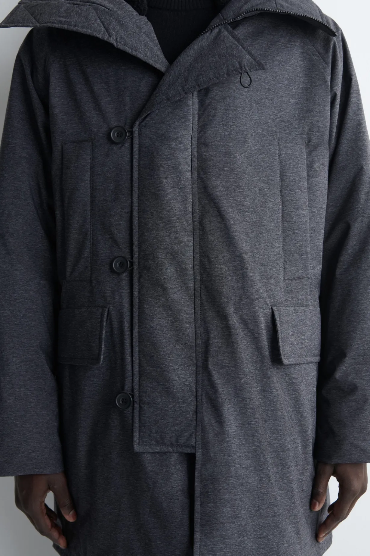 TECHNICAL HOODED DOWN PARKA