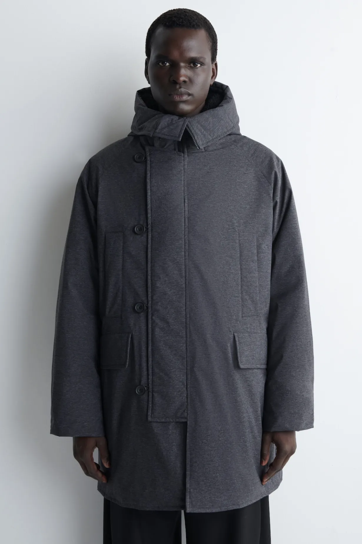 TECHNICAL HOODED DOWN PARKA