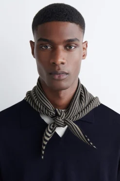 TEXTURED MERINO WOOL SCARF