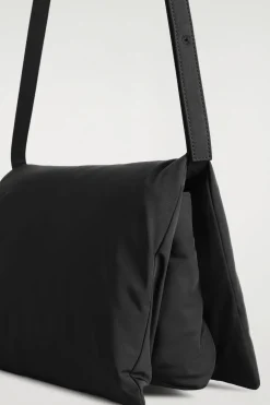 TRIFOLD PADDED CROSSBODY BAG