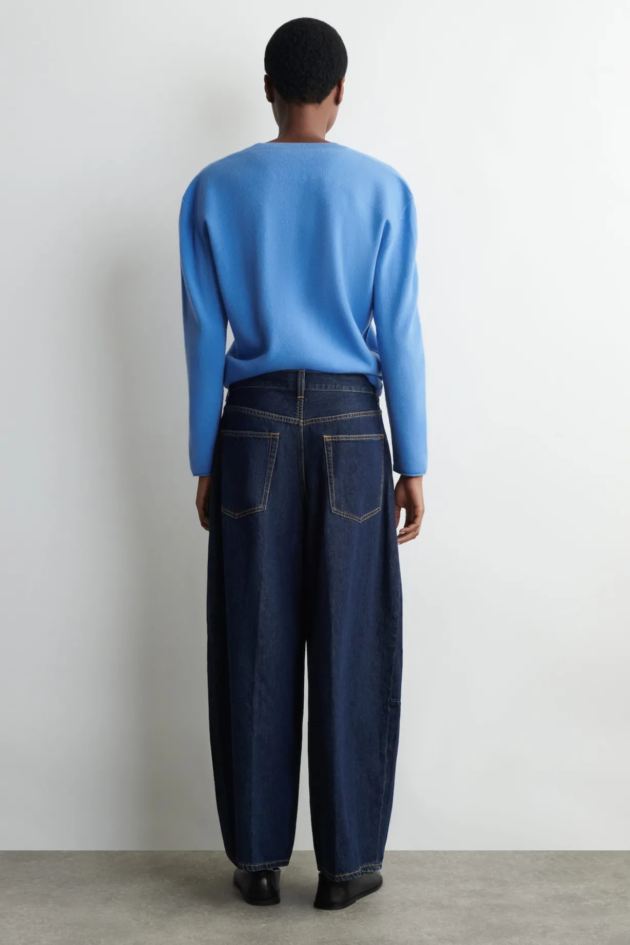 TWINE BARREL-LEG JEANS