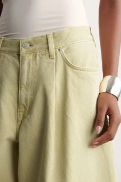 TWINE BARREL-LEG JEANS