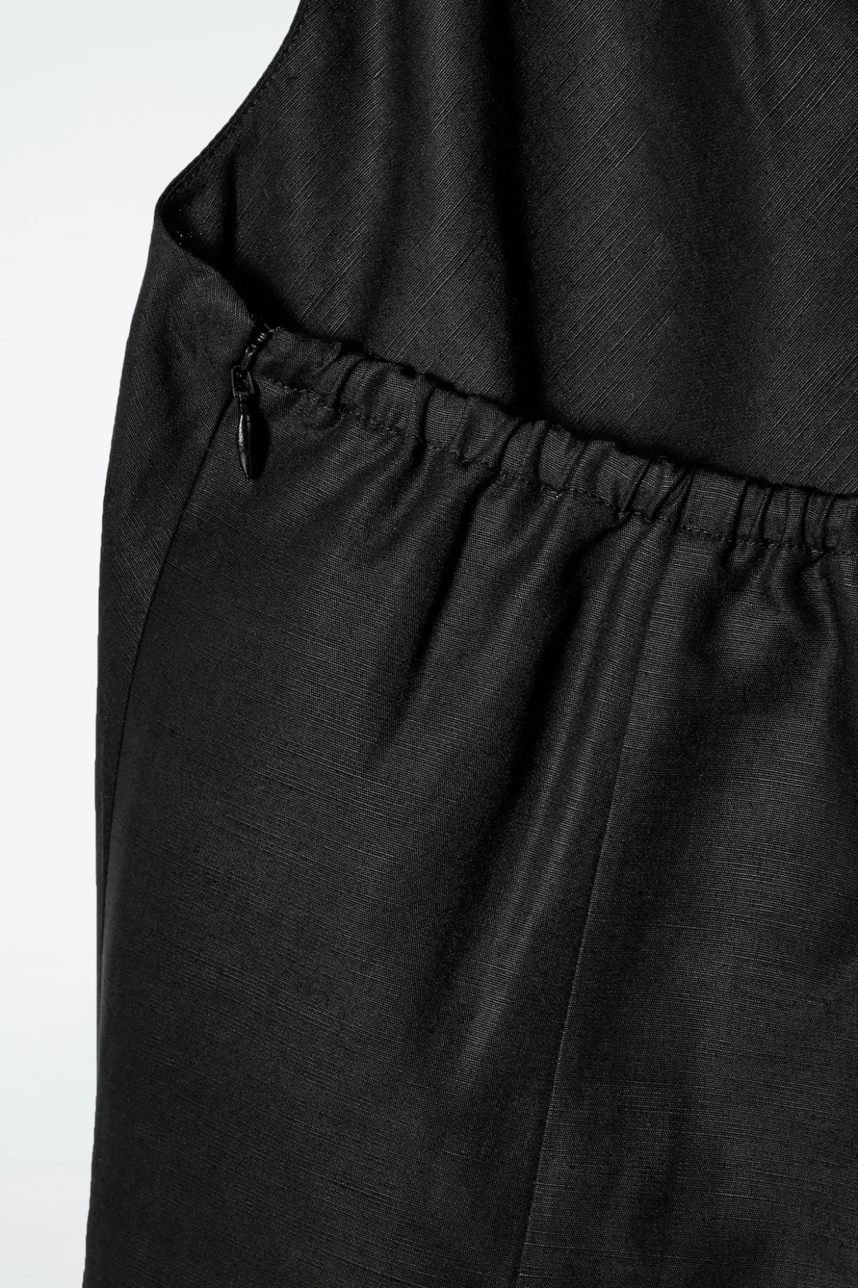TWIST-DETAIL LINEN-BLEND TOP