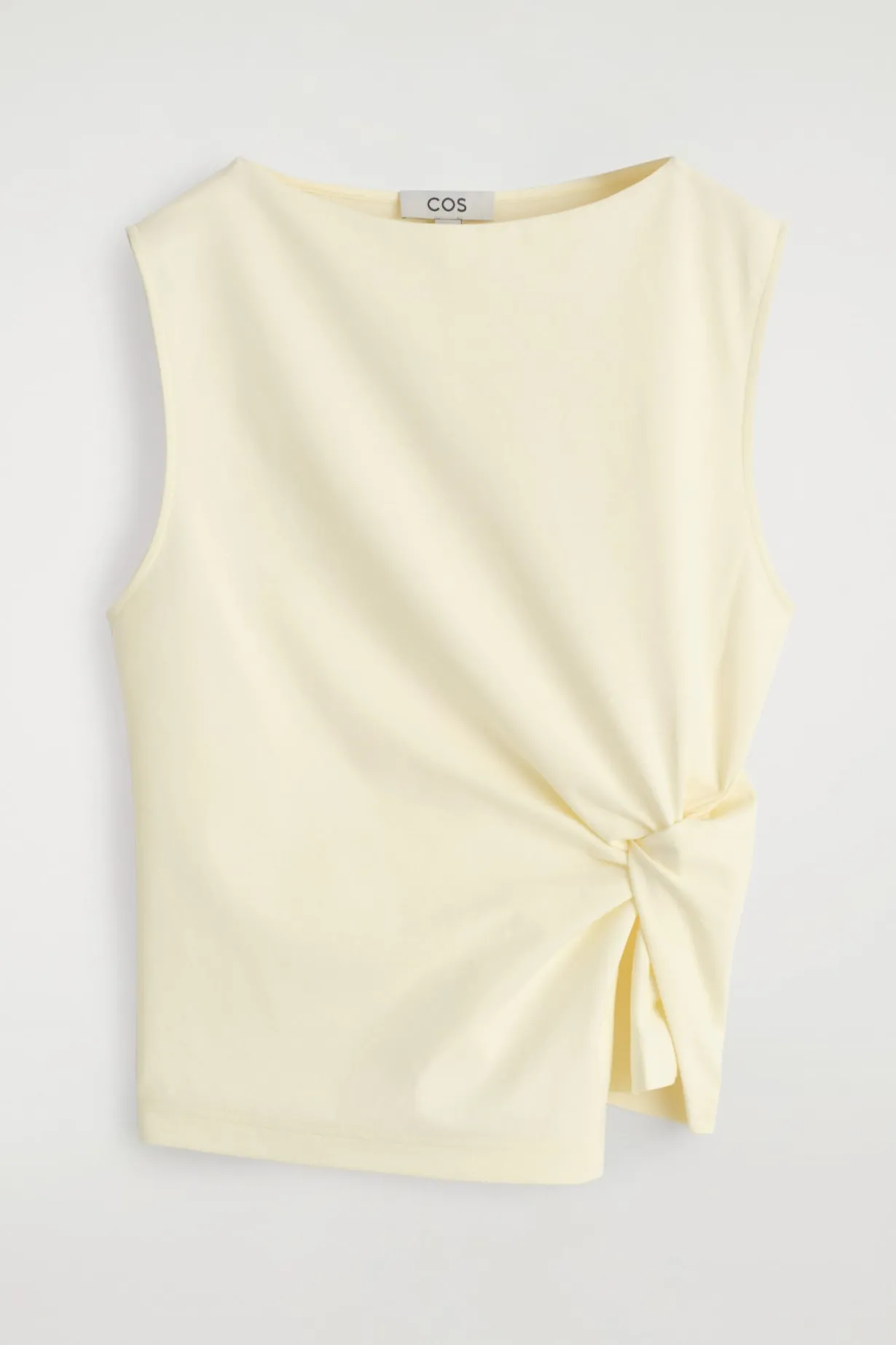 TWIST-DETAIL TOP