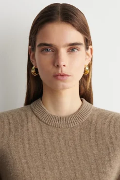 TWISTED RIBBON HOOP EARRINGS