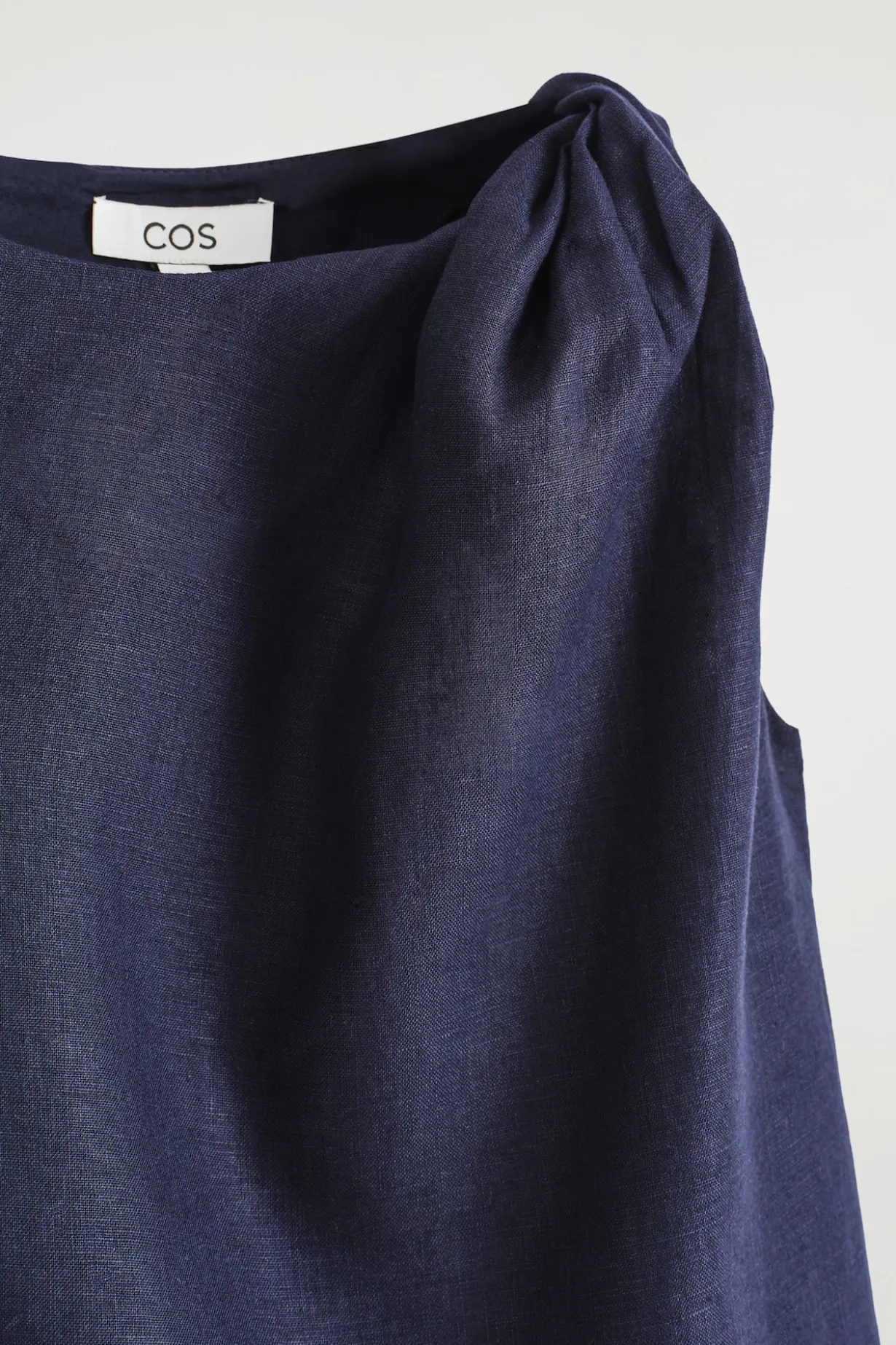 TWISTED-DETAIL LINEN TOP
