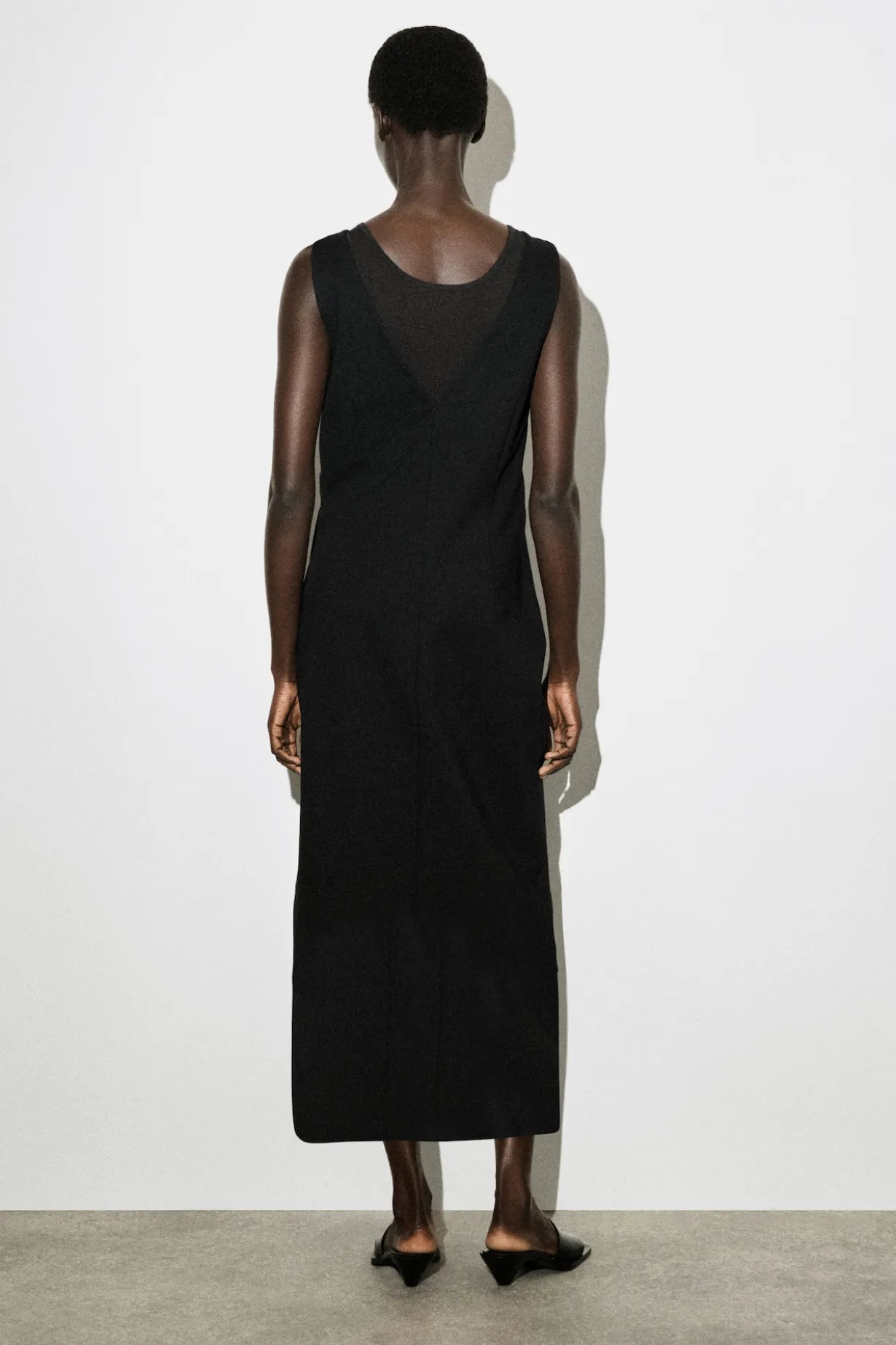 V-NECK WRAPPED MIDI DRESS