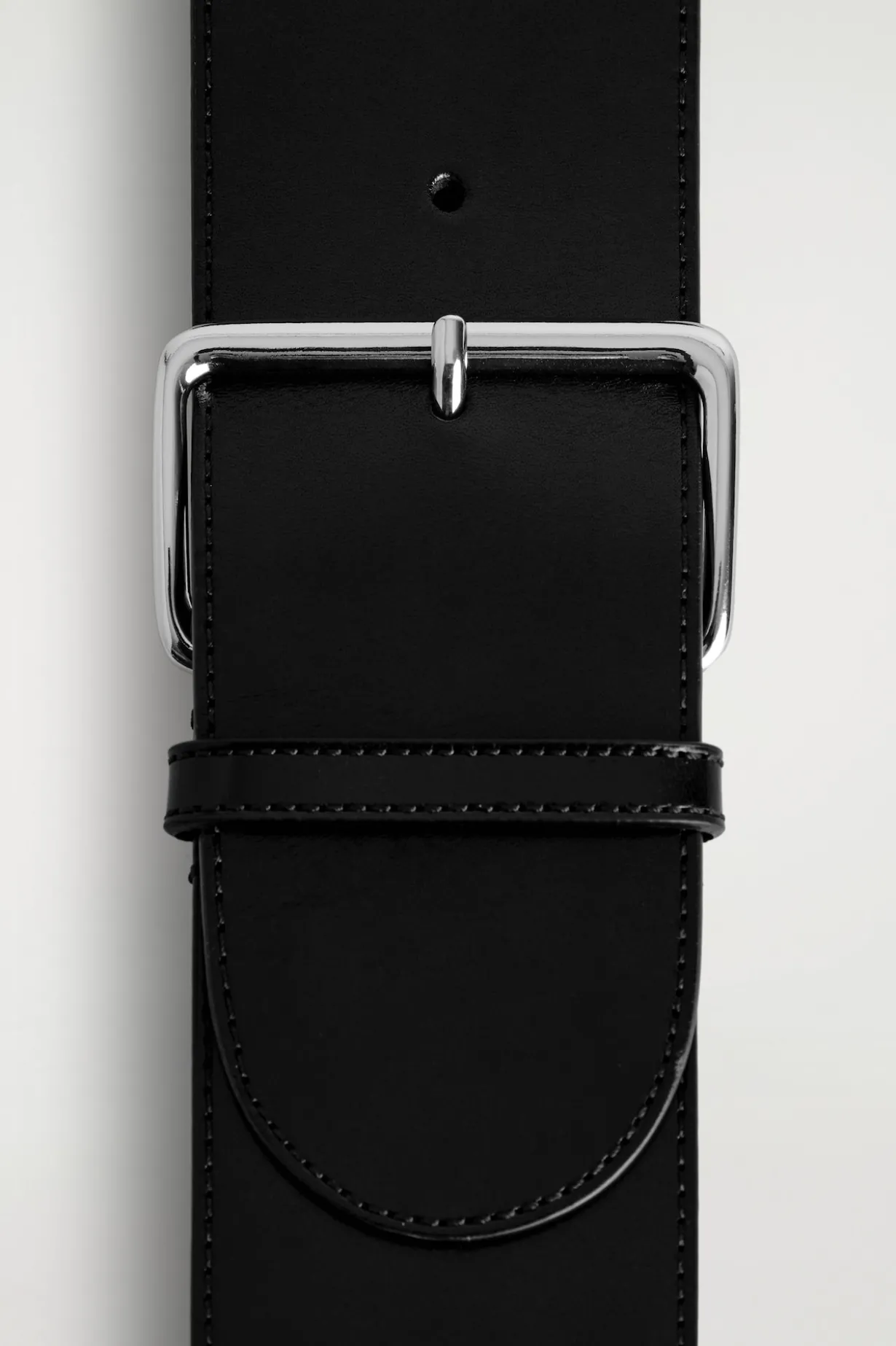 WIDE LEATHER BELT