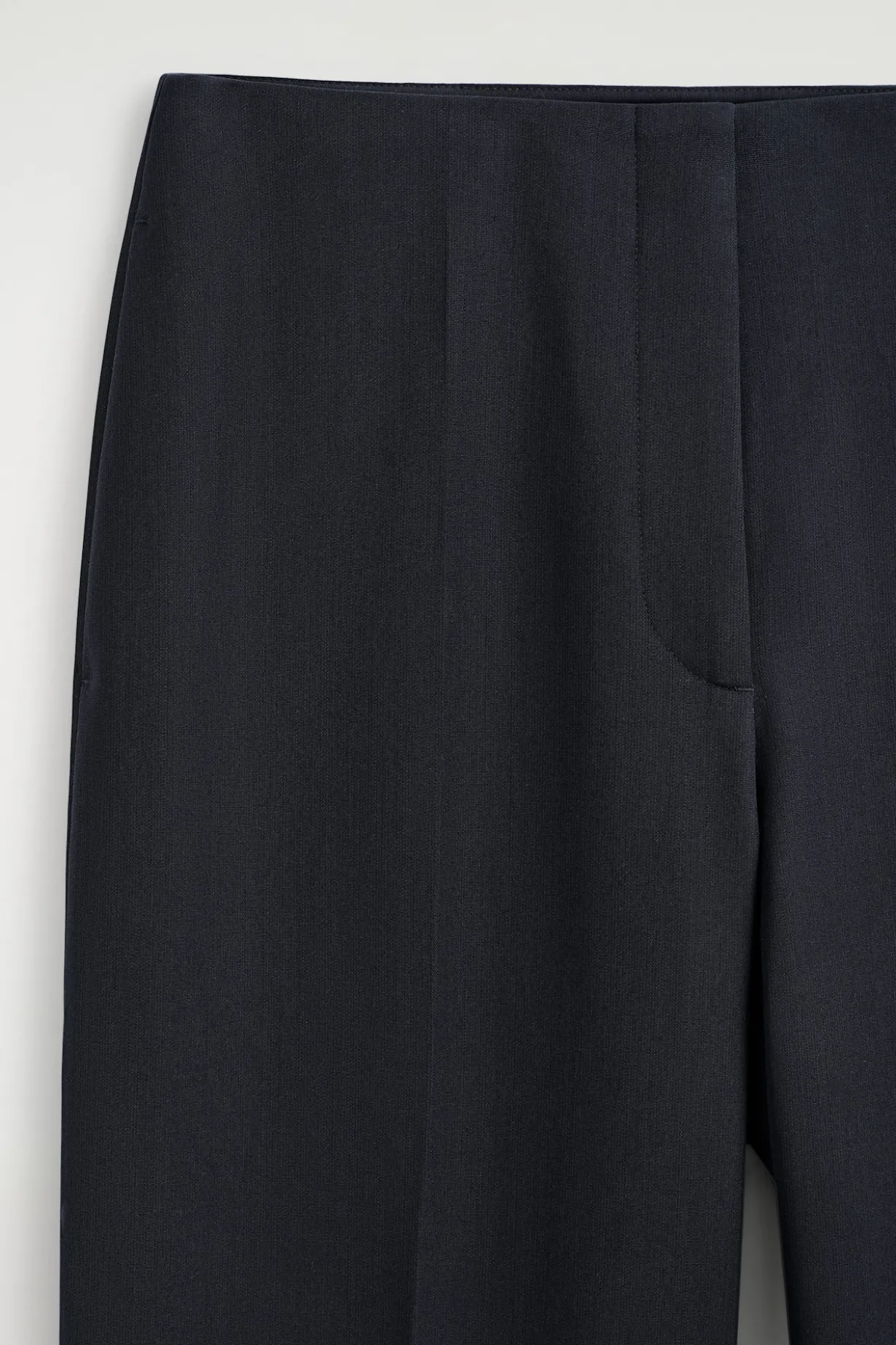 WOOL-BLEND BARREL-LEG PANTS
