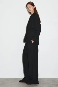 WOOL-BLEND BLAZER