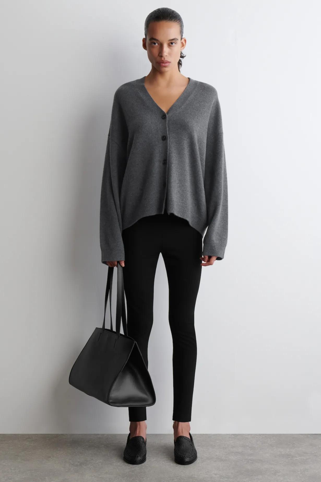 ZIPPED-CUFF LEGGINGS